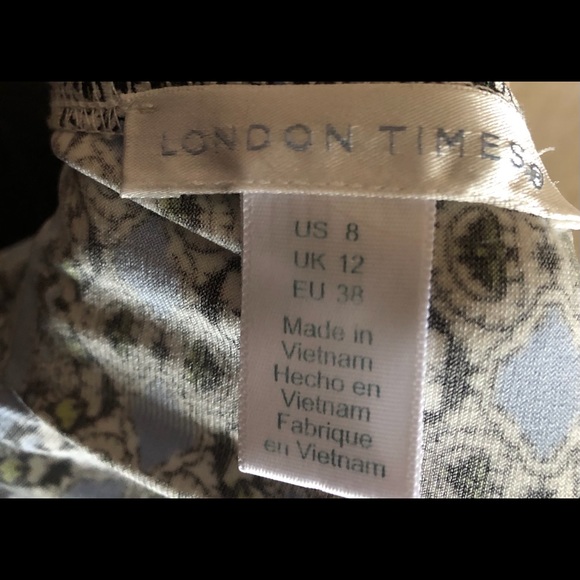 Ladies Dress - Picture 2 of 2